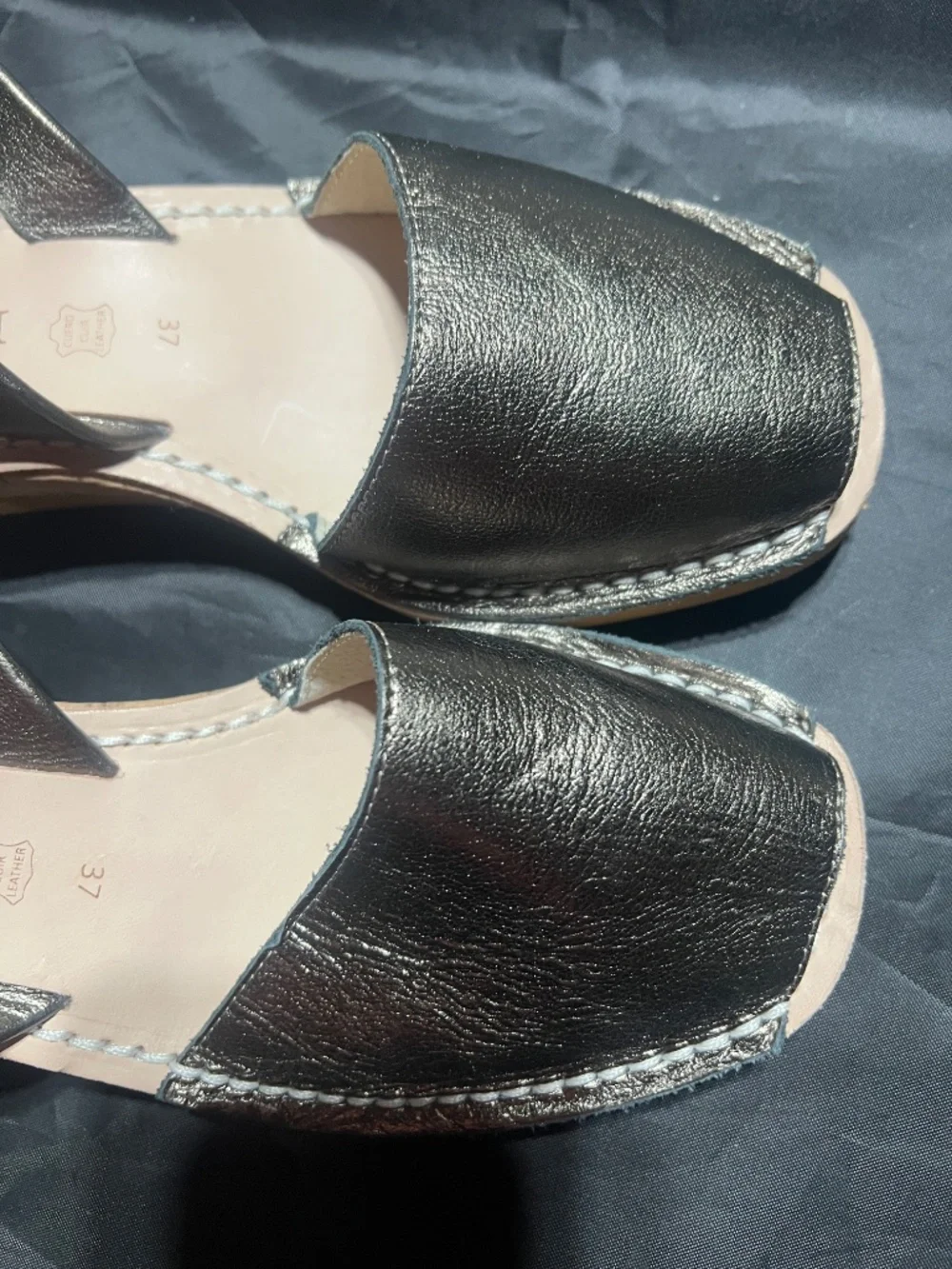 Calaxini shoes size 37